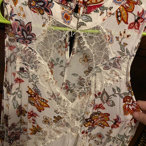 Daytrip Blouse - Picture 2 of 4